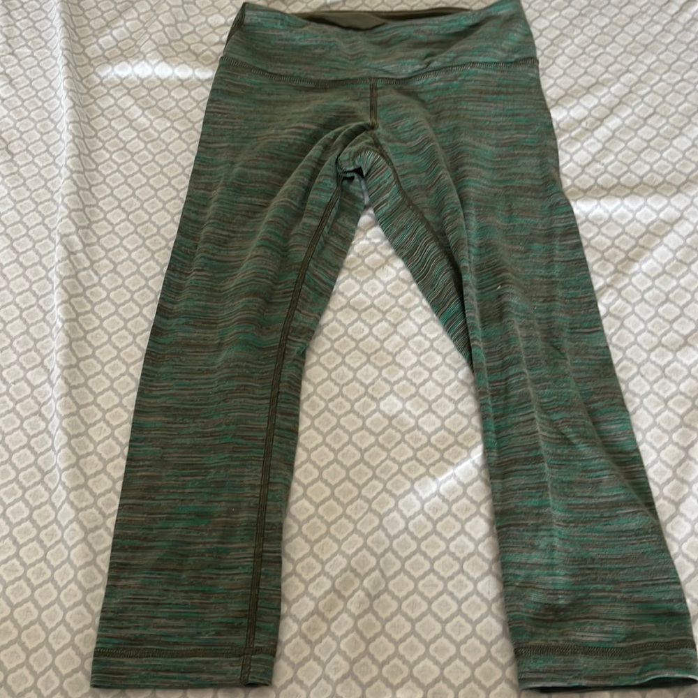 Lululemon striped legging size 4